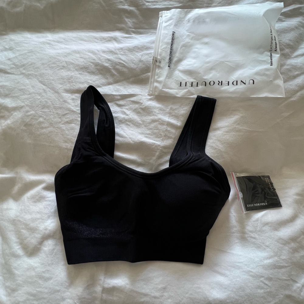 NWT Underoutfit The Comfort Shaping Bra, Black, XXS